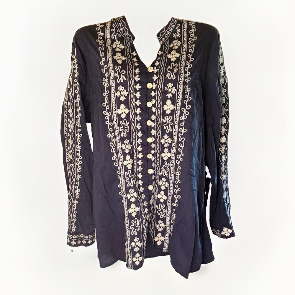 Chico's Blue/White Embroidered Woven Button Front Long Sleeve Blouse Size 2